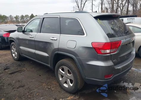 2013 Jeep Grand Cherokee Overland z USA, uszkodzony, nr VIN 1C4RJECG2DC595903